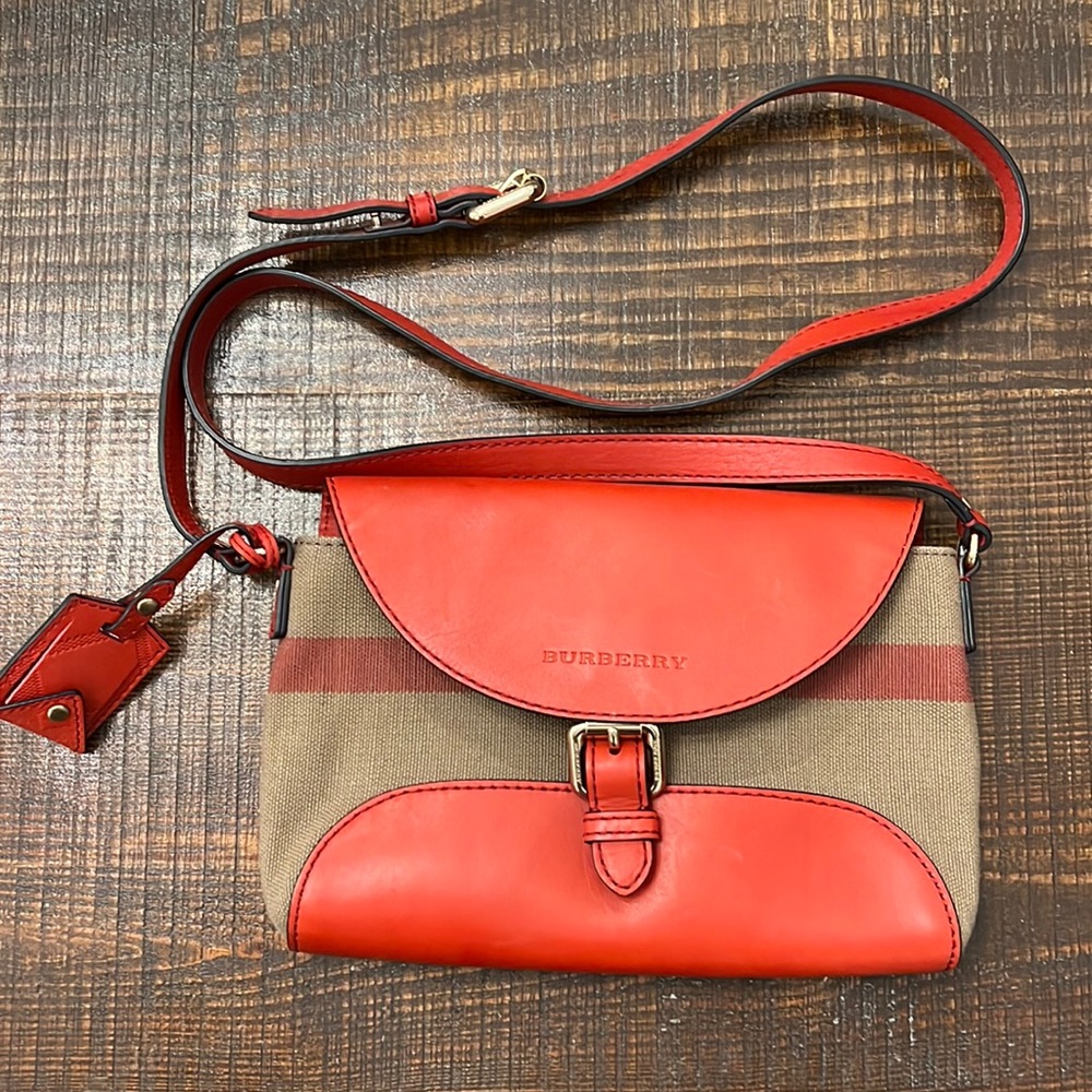 BURBERRY Red Henham House Check Canvas Crossbody